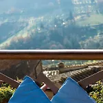 Апартаменты Zafferano Rooftop Terrace Tower House Сан-Джиминьяно