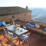 Zafferano Rooftop Terrace Tower House Сан-Джиминьяно