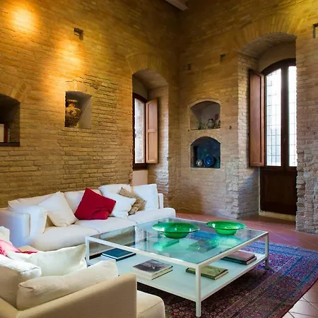 Zafferano Rooftop Terrace Tower House Апартаменты *